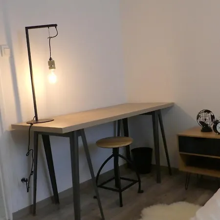 Bright Modern, Near Center And 10 Min From Beaches Apartment