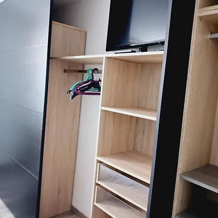 Apartment Bright Modern, Near Center And 10 Min From Beaches Brest